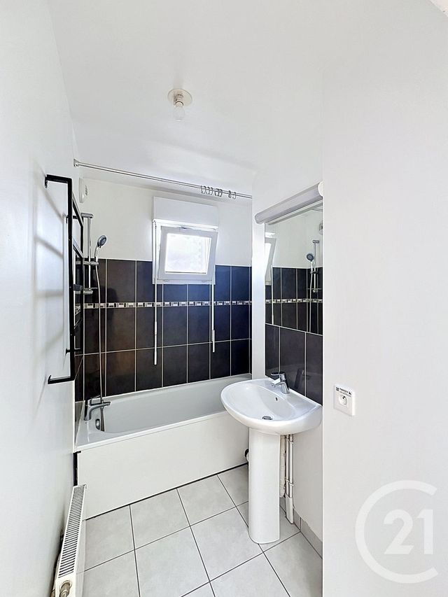 maison à vendre - 5 pièces - 92.05 m2 - MOISSY CRAMAYEL - 77 - ILE-DE-FRANCE - Century 21 Cerim