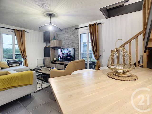 Afficher la photo en grand Appartement F4 à vendre - 4 pièces - 69.97 m2 - ST PIERRE DU PERRAY - 91 - ILE-DE-FRANCE - Century 21 Cerim