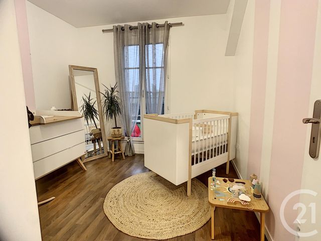 Afficher la photo en grand Appartement F4 à vendre - 4 pièces - 69.97 m2 - ST PIERRE DU PERRAY - 91 - ILE-DE-FRANCE - Century 21 Cerim