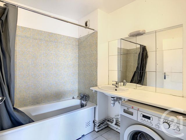 Appartement F2 à vendre - 2 pièces - 46.87 m2 - MOISSY CRAMAYEL - 77 - ILE-DE-FRANCE - Century 21 Cerim Appartement F2 à vendre - 2 pièces - 46.87 m2 - MOISSY CRAMAYEL - 77 - ILE-DE-FRANCE - Century 21 Cerim