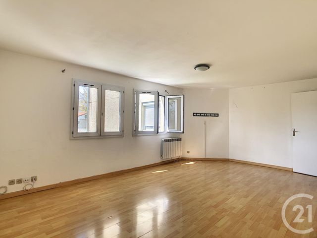 Appartement F2 à vendre - 2 pièces - 46.87 m2 - MOISSY CRAMAYEL - 77 - ILE-DE-FRANCE - Century 21 Cerim Appartement F2 à vendre - 2 pièces - 46.87 m2 - MOISSY CRAMAYEL - 77 - ILE-DE-FRANCE - Century 21 Cerim