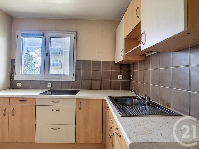 Appartement F2 à vendre - 2 pièces - 46.87 m2 - MOISSY CRAMAYEL - 77 - ILE-DE-FRANCE - Century 21 Cerim Appartement F2 à vendre - 2 pièces - 46.87 m2 - MOISSY CRAMAYEL - 77 - ILE-DE-FRANCE - Century 21 Cerim