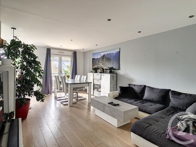 appartement à vendre - 3 pièces - 65.46 m2 - MOISSY CRAMAYEL - 77 - ILE-DE-FRANCE - Century 21 Cerim appartement à vendre - 3 pièces - 65.46 m2 - MOISSY CRAMAYEL - 77 - ILE-DE-FRANCE - Century 21 Cerim