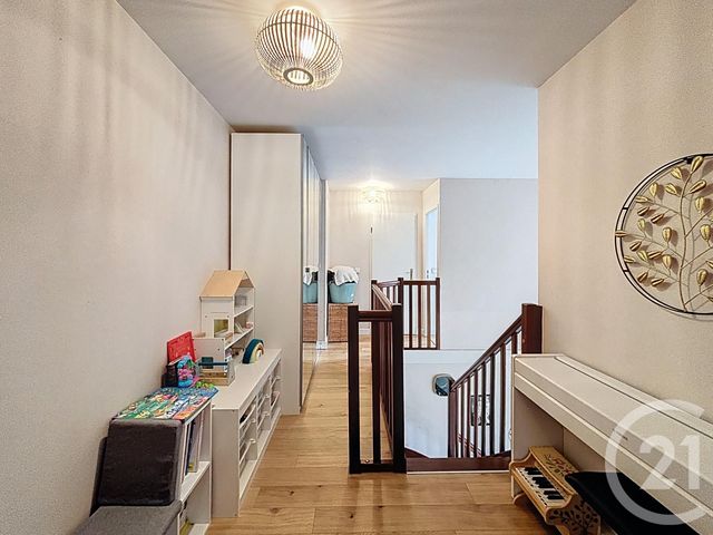 Appartement F4 à vendre - 4 pièces - 85.65 m2 - MOISSY CRAMAYEL - 77 - ILE-DE-FRANCE - Century 21 Cerim