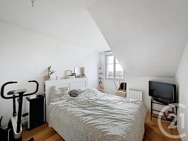 Appartement F4 à vendre - 4 pièces - 85.65 m2 - MOISSY CRAMAYEL - 77 - ILE-DE-FRANCE - Century 21 Cerim