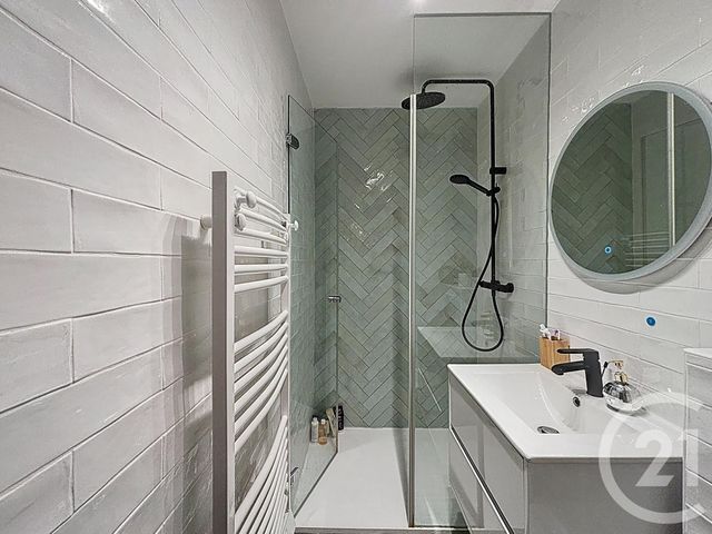 Appartement F4 à vendre - 4 pièces - 85.65 m2 - MOISSY CRAMAYEL - 77 - ILE-DE-FRANCE - Century 21 Cerim