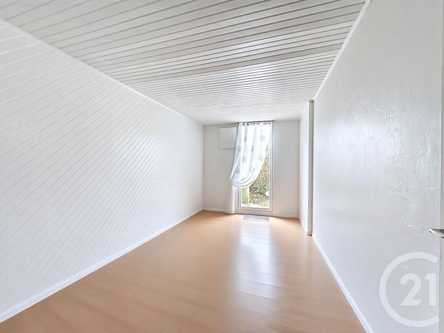 Appartement F5 à vendre - 5 pièces - 96.1 m2 - NANDY - 77 - ILE-DE-FRANCE - Century 21 Cerim