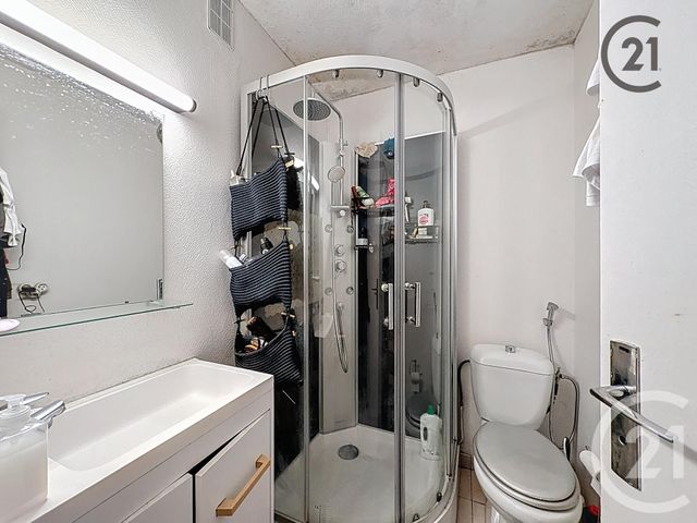 Appartement F5 à vendre - 5 pièces - 96.1 m2 - NANDY - 77 - ILE-DE-FRANCE - Century 21 Cerim