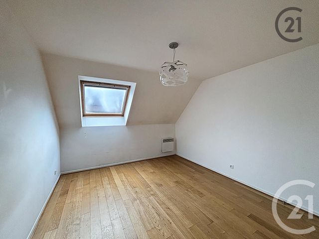 Appartement F3 à vendre - 3 pièces - 68.9 m2 - MOISSY CRAMAYEL - 77 - ILE-DE-FRANCE - Century 21 Cerim