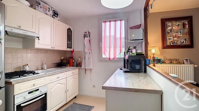 Appartement F3 à vendre - 3 pièces - 64.0 m2 - MOISSY CRAMAYEL - 77 - ILE-DE-FRANCE - Century 21 Cerim