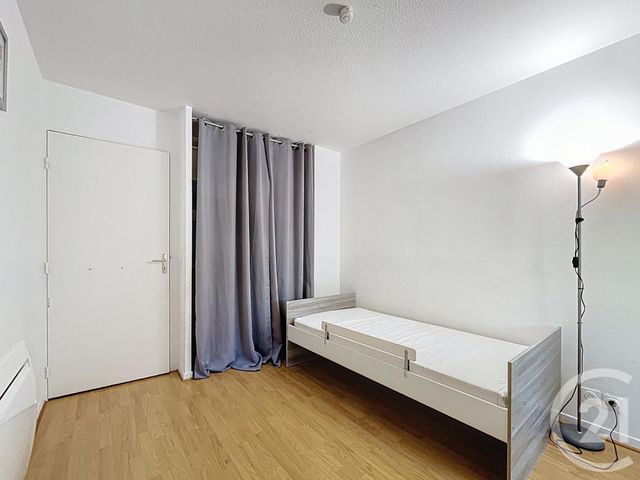 Appartement F3 à vendre - 3 pièces - 71.38 m2 - MOISSY CRAMAYEL - 77 - ILE-DE-FRANCE - Century 21 Cerim