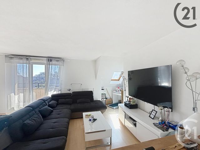 Afficher la photo en grand Appartement F3 à vendre - 3 pièces - 76.27 m2 - LIEUSAINT - 77 - ILE-DE-FRANCE - Century 21 Cerim