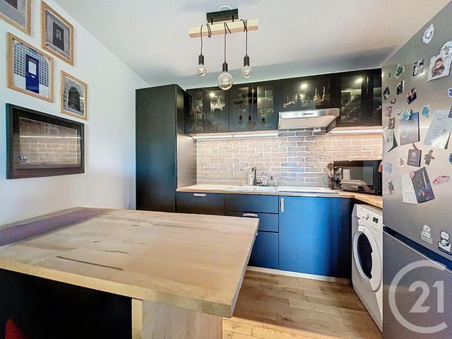 Appartement à vendre - 2 pièces - 41.19 m2 - REAU - 77 - ILE-DE-FRANCE - Century 21 Cerim