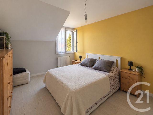 Appartement F3 à vendre - 3 pièces - 68.0 m2 - MOISSY CRAMAYEL - 77 - ILE-DE-FRANCE - Century 21 Cerim