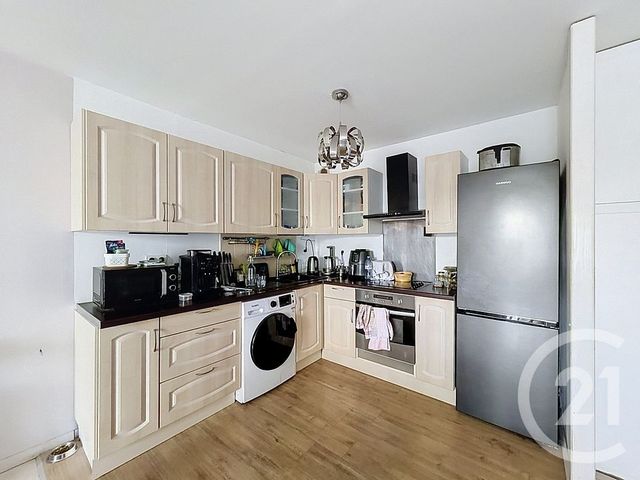 Appartement F3 à vendre - 3 pièces - 68.0 m2 - MOISSY CRAMAYEL - 77 - ILE-DE-FRANCE - Century 21 Cerim