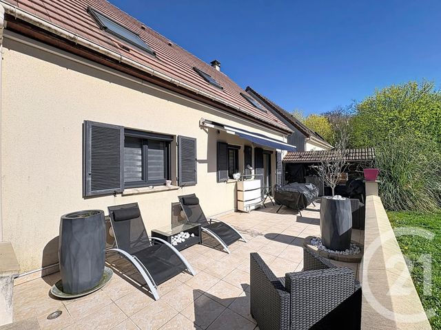 maison à vendre - 6 pièces - 102.22 m2 - SAVIGNY LE TEMPLE - 77 - ILE-DE-FRANCE - Century 21 Cerim