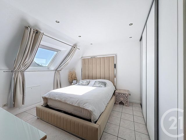 maison à vendre - 6 pièces - 102.22 m2 - SAVIGNY LE TEMPLE - 77 - ILE-DE-FRANCE - Century 21 Cerim