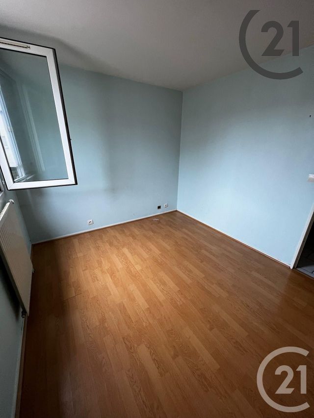 Appartement F2 à vendre - 2 pièces - 50.36 m2 - SAVIGNY LE TEMPLE - 77 - ILE-DE-FRANCE - Century 21 Cerim