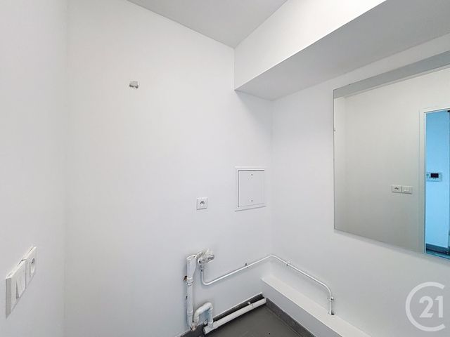 Appartement F3 à vendre - 3 pièces - 61.9 m2 - MOISSY CRAMAYEL - 77 - ILE-DE-FRANCE - Century 21 Cerim