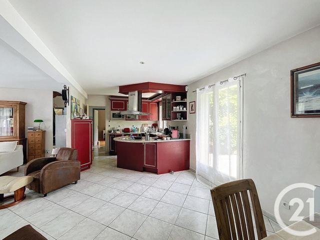 maison à vendre - 7 pièces - 125.0 m2 - COMBS LA VILLE - 77 - ILE-DE-FRANCE - Century 21 Cerim