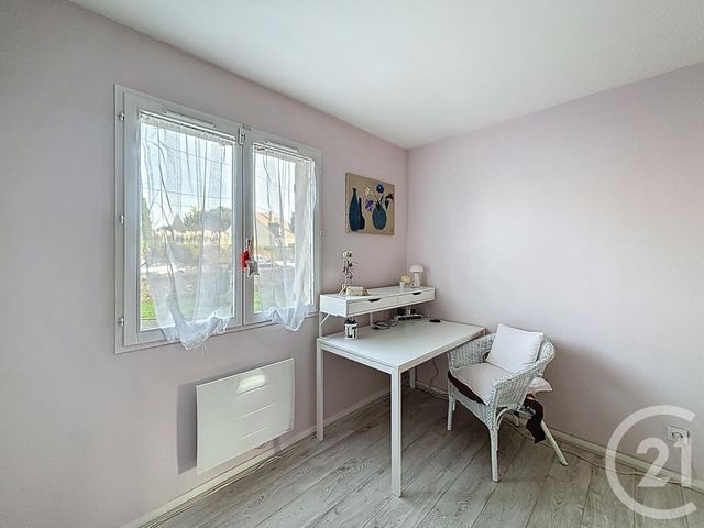 maison à vendre - 7 pièces - 145.69 m2 - SAVIGNY LE TEMPLE - 77 - ILE-DE-FRANCE - Century 21 Cerim