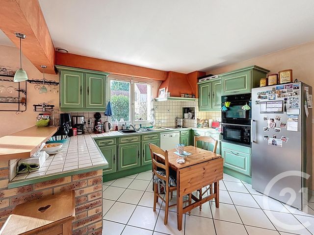 maison à vendre - 7 pièces - 145.69 m2 - SAVIGNY LE TEMPLE - 77 - ILE-DE-FRANCE - Century 21 Cerim