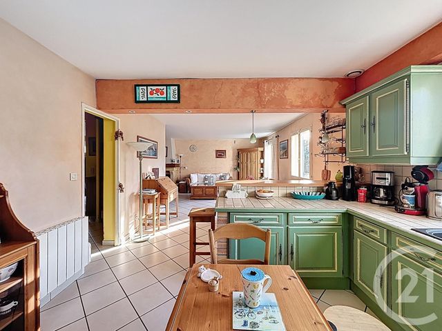 maison à vendre - 7 pièces - 145.69 m2 - SAVIGNY LE TEMPLE - 77 - ILE-DE-FRANCE - Century 21 Cerim