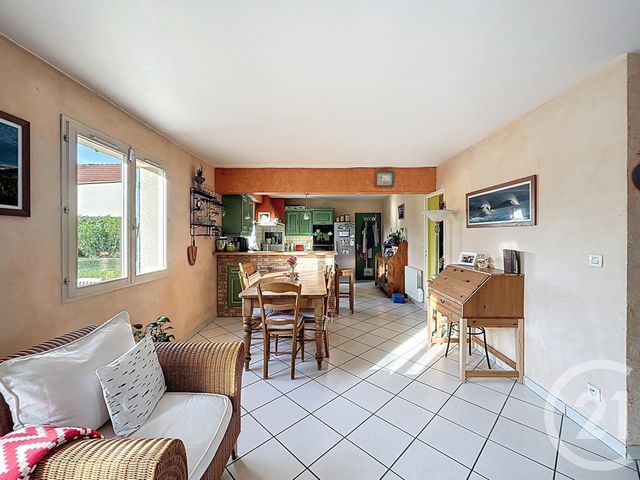 maison à vendre - 7 pièces - 145.69 m2 - SAVIGNY LE TEMPLE - 77 - ILE-DE-FRANCE - Century 21 Cerim