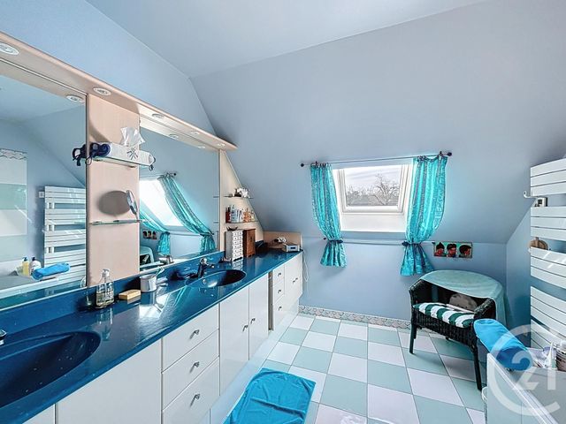 maison à vendre - 7 pièces - 145.69 m2 - SAVIGNY LE TEMPLE - 77 - ILE-DE-FRANCE - Century 21 Cerim