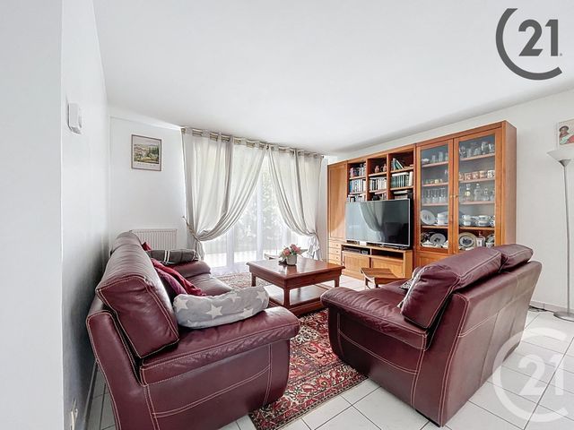 maison à vendre - 7 pièces - 173.48 m2 - SAVIGNY LE TEMPLE - 77 - ILE-DE-FRANCE - Century 21 Cerim