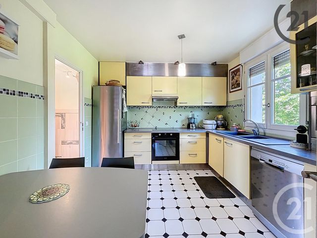 maison à vendre - 4 pièces - 88.0 m2 - COMBS LA VILLE - 77 - ILE-DE-FRANCE - Century 21 Cerim