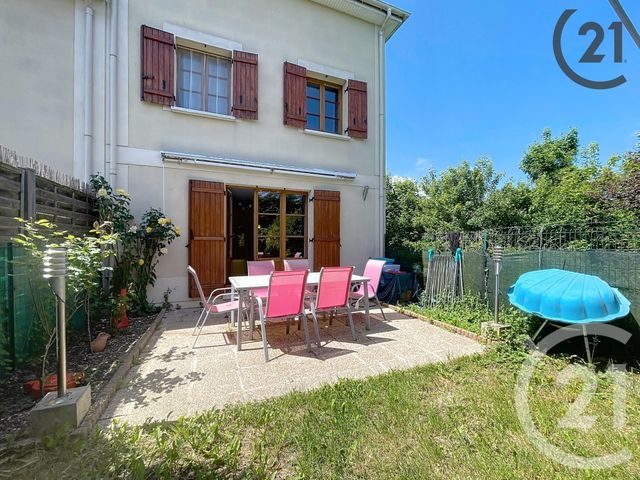 maison à vendre - 4 pièces - 88.0 m2 - COMBS LA VILLE - 77 - ILE-DE-FRANCE - Century 21 Cerim