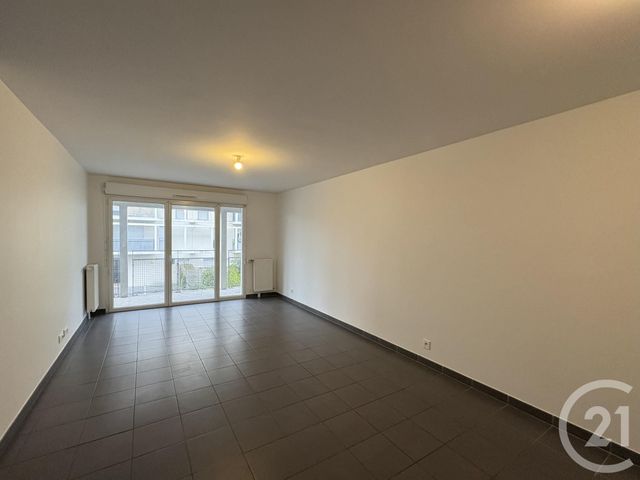 Appartement F3 à louer - 3 pièces - 60.0 m2 - LE MEE SUR SEINE - 77 - ILE-DE-FRANCE - Century 21 Cerim