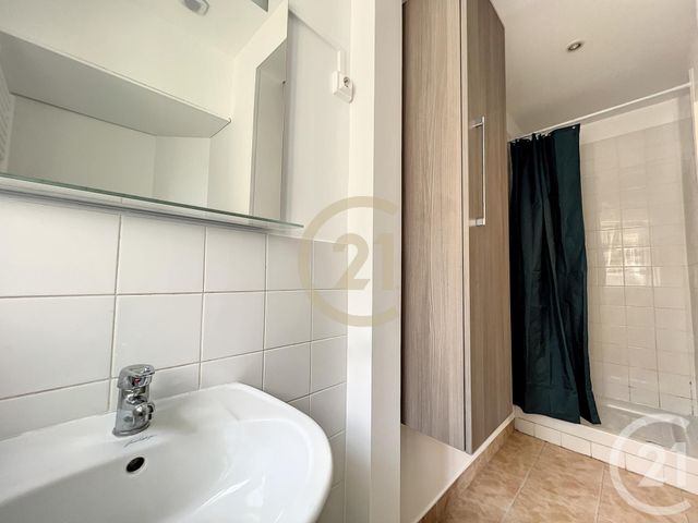 Appartement F1 à louer - 1 pièce - 27.3 m2 - DAMMARIE LES LYS - 77 - ILE-DE-FRANCE - Century 21 Cerim