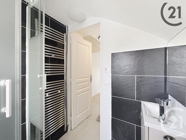 Appartement F1 à louer - 1 pièce - 12.3 m2 - MELUN - 77 - ILE-DE-FRANCE - Century 21 Cerim