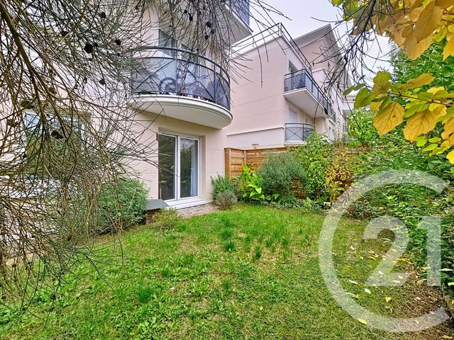 Appartement F3 à vendre - 3 pièces - 65.8 m2 - MOISSY CRAMAYEL - 77 - ILE-DE-FRANCE - Century 21 Cerim