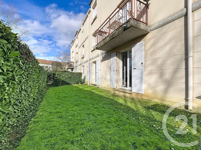 Appartement F2 à vendre - 2 pièces - 48.64 m2 - LIEUSAINT - 77 - ILE-DE-FRANCE - Century 21 Cerim