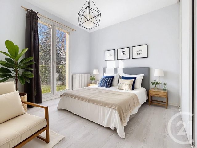 Appartement F2 à vendre - 2 pièces - 48.64 m2 - LIEUSAINT - 77 - ILE-DE-FRANCE - Century 21 Cerim