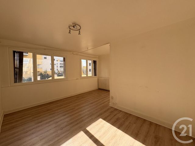 Appartement F1 à louer - 1 pièce - 34.77 m2 - MELUN - 77 - ILE-DE-FRANCE - Century 21 Cerim