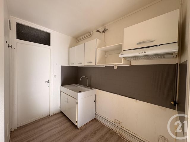 Appartement F1 à louer - 1 pièce - 34.77 m2 - MELUN - 77 - ILE-DE-FRANCE - Century 21 Cerim