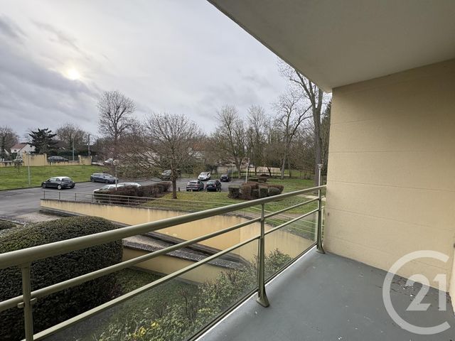 Appartement F2 à louer - 2 pièces - 40.0 m2 - LE MEE SUR SEINE - 77 - ILE-DE-FRANCE - Century 21 Cerim