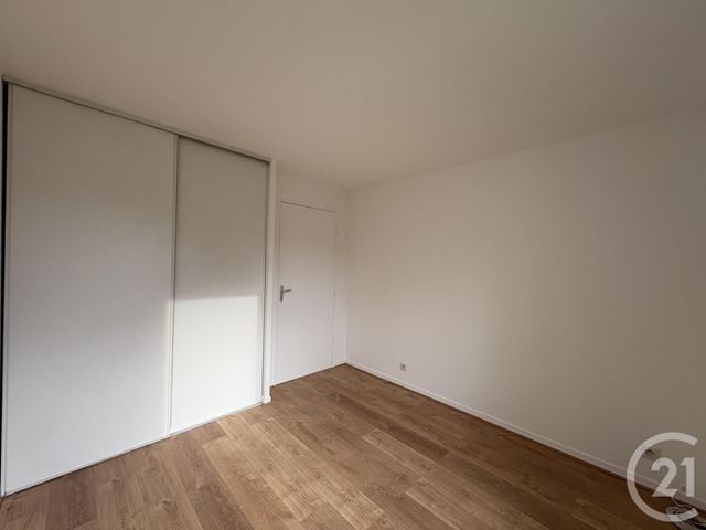Appartement F2 à louer - 2 pièces - 40.0 m2 - LE MEE SUR SEINE - 77 - ILE-DE-FRANCE - Century 21 Cerim