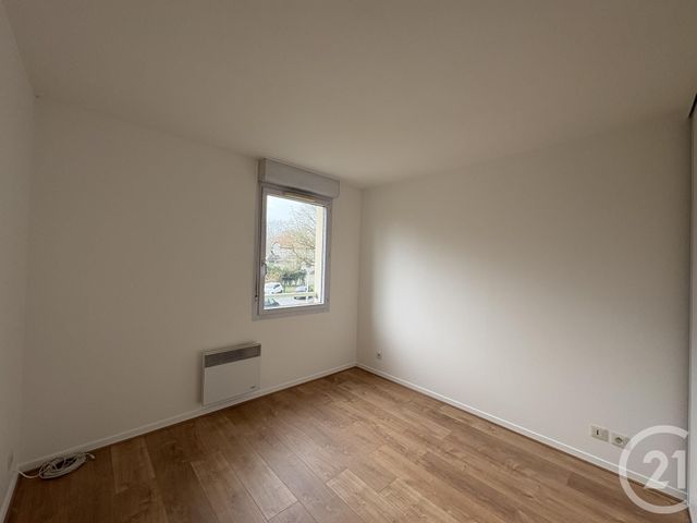 Appartement F2 à louer - 2 pièces - 40.0 m2 - LE MEE SUR SEINE - 77 - ILE-DE-FRANCE - Century 21 Cerim