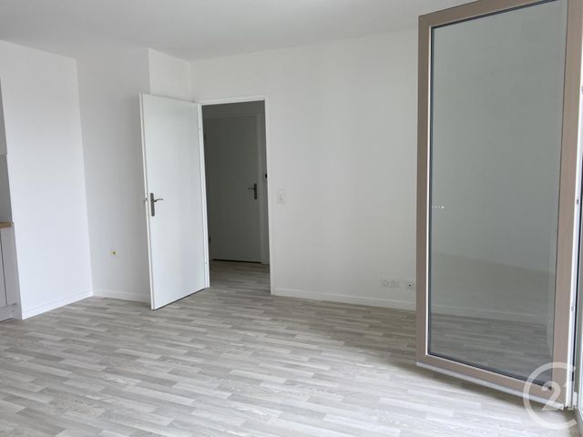 Appartement F2 à louer - 2 pièces - 45.51 m2 - MOISSY CRAMAYEL - 77 - ILE-DE-FRANCE - Century 21 Cerim