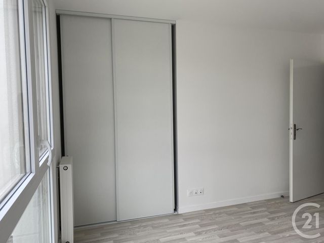 Appartement F2 à louer - 2 pièces - 45.51 m2 - MOISSY CRAMAYEL - 77 - ILE-DE-FRANCE - Century 21 Cerim