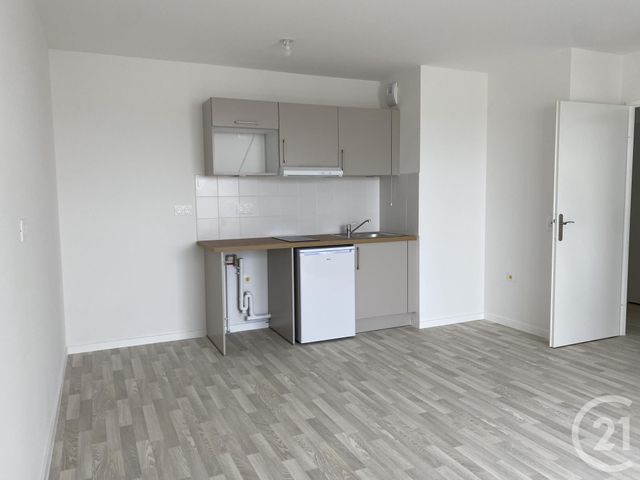 Appartement F2 à louer - 2 pièces - 45.51 m2 - MOISSY CRAMAYEL - 77 - ILE-DE-FRANCE - Century 21 Cerim