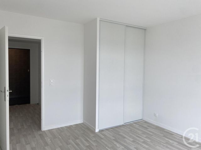 Appartement F2 à louer - 2 pièces - 45.51 m2 - MOISSY CRAMAYEL - 77 - ILE-DE-FRANCE - Century 21 Cerim