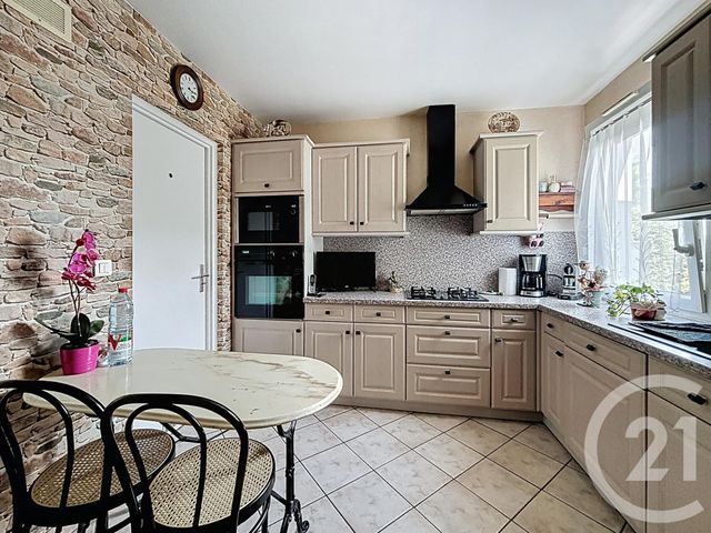 maison à vendre - 5 pièces - 134.77 m2 - COMBS LA VILLE - 77 - ILE-DE-FRANCE - Century 21 Cerim