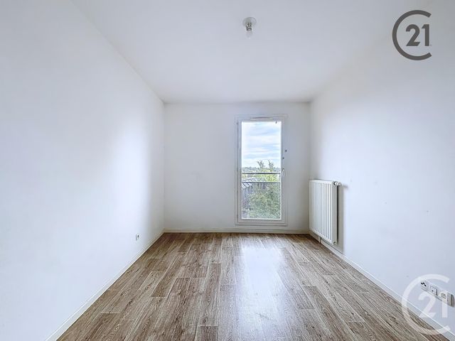 Appartement F3 à vendre - 3 pièces - 59.4 m2 - LIEUSAINT - 77 - ILE-DE-FRANCE - Century 21 Cerim
