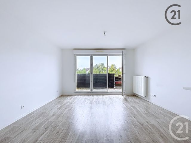 Appartement F3 à vendre - 3 pièces - 59.4 m2 - LIEUSAINT - 77 - ILE-DE-FRANCE - Century 21 Cerim